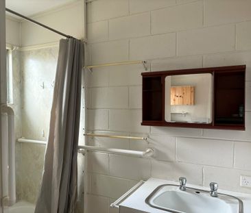 Cosy affordable 2 bedroom home in Wondai - Photo 5