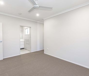 24 Vilamoura Drive, Cosgrove - Photo 3