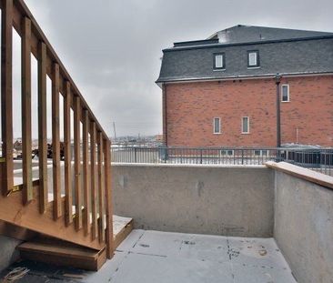 For Lease - 2420 Baronwood Drive Unit# 21-02, Oakville, Ontario - Photo 1