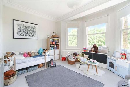 Leamington Road Villas, London, W11 - Photo 5