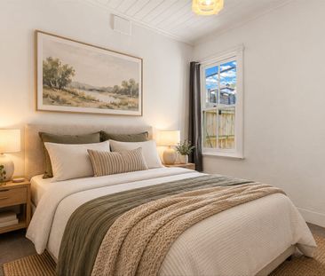Charming One Bedroom Terrace in Prime Alexandria Location - Photo 2
