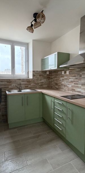Location Appartement 1 pièce 24m² ORLEANS 45000 - Photo 1