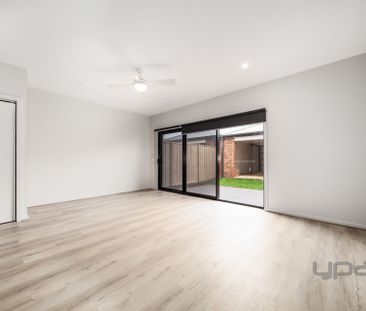 MODERN TOWNHOUSE WITH ALL YOU NEED! - Photo 1