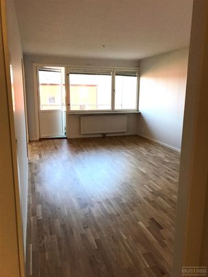 Karlslättsv 2 C - Foto 1