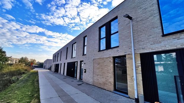 Recente en energiezuinige woning met E-peil 20 in Wevelgem - Photo 1