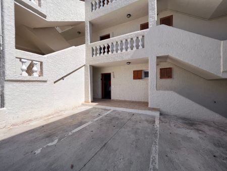 Ground floor apartment with terrace in Santa Ponsa - Photo 4