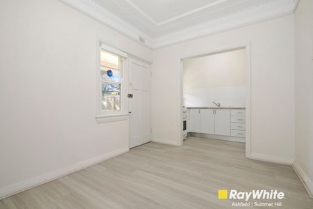 Beautiful, Effortless and Convenient Living - Photo 4