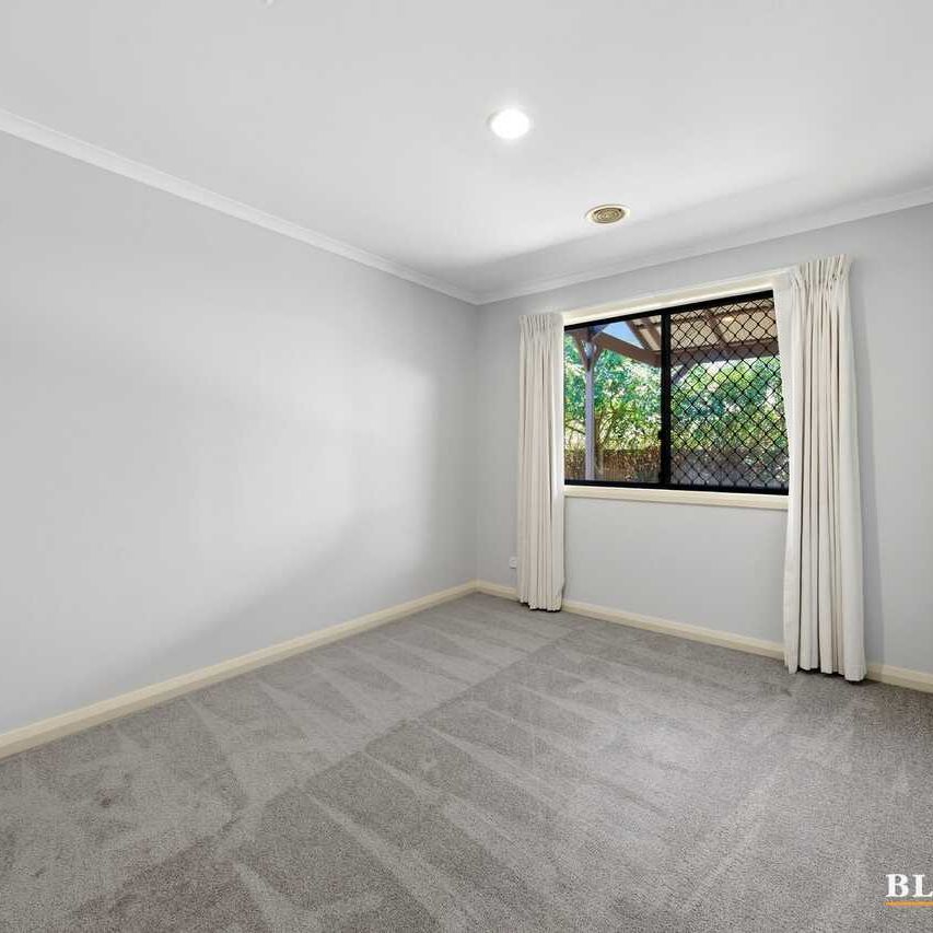 Peaceful Family Living in a Private Cul-de-Sac Setting - Photo 1