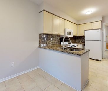 For Lease - 6991 Roundwood Court, Mississauga, Ontario - Photo 2
