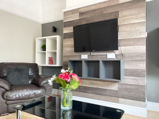 4 Bed Terraced House, Garmoyle Road, L15 - Photo 1