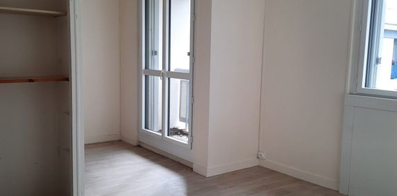 Appartement 4 pièces situé à Tours centre (Sanitas) dans une résidence de 4 étages sans ascenseur. - Photo 2