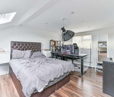 Glenister Park Road, Streatham Vale, SW16 - Photo 3