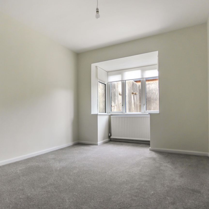Olveston, Bristol, Gloucestershire, BS35 4DX - Photo 1
