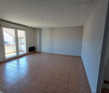 Location Appartement 3 pièces 64m² MILLAU 12100 - Photo 1