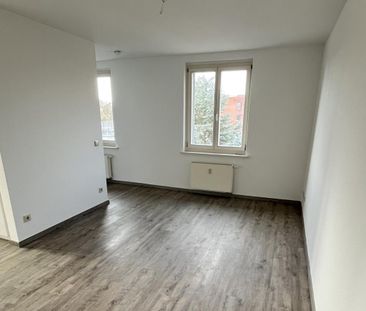 Modern 1-room apartment incl. built-in furniture - Photo 1