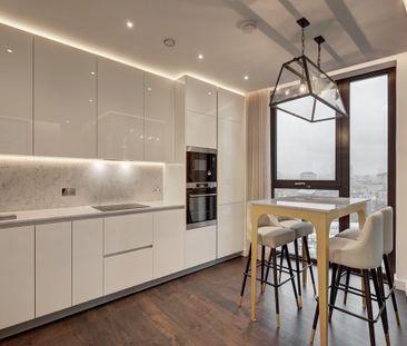 TWO BEDROOM, TO LET, CHARLES CLOWES WALK SW11 - Photo 2