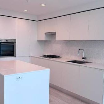 LOCATION! 564 sq 1 bed 1 bath at THE CITY OF LOUGHEED Tower 2 - Photo 1