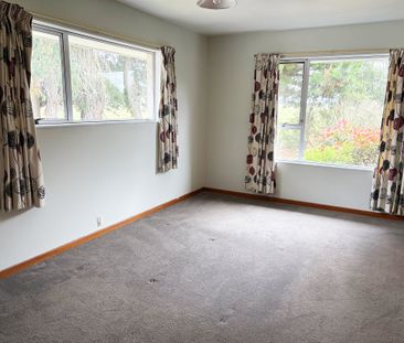 380 Mcleans Island Road | $565 weekly - Photo 5