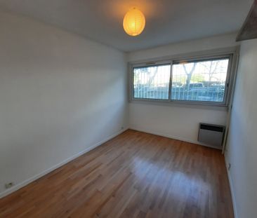 Location Appartement 3 pièces 64m² MARSEILLE 8ème - Photo 5