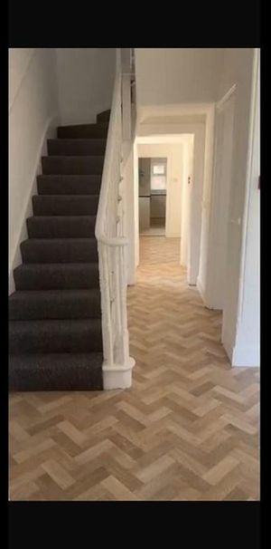 7 bedroom semi-detached house to rent - Photo 2