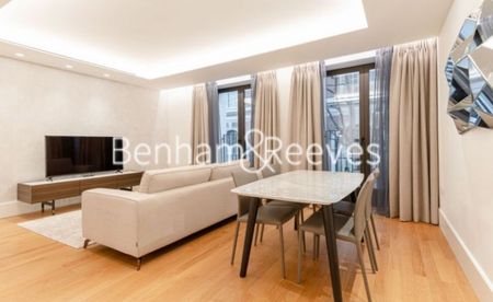 1 Bedroom flat to rent in Lancer Square, Kensington, W8 - Photo 4