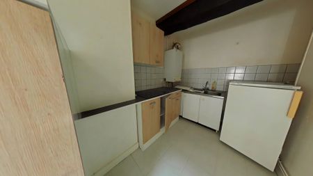 Location Appartement 3 pièces 70m² NEVERS 58000 - Photo 2