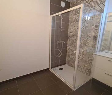 Location Appartement 2 pièces 41m² ST JEAN DE LA RUELLE 45140 - Photo 3