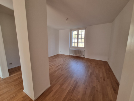 Erstvermietung nach Totalsanierung: Wohnung mit Sicht auf die Birs - Photo 2