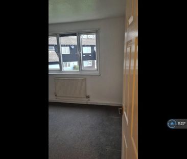 4 bedroom terraced house to rent - Photo 4