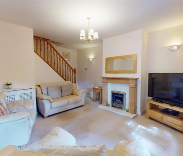 3 bedroom end of terrace house to rent - Photo 2