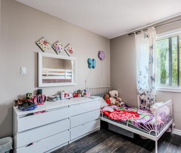 For Lease - 893 Bitterbush Crescent, London North, Ontario - Photo 2