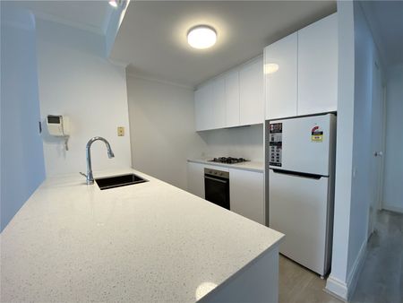 210/28 Little Lonsdale Street - Photo 5