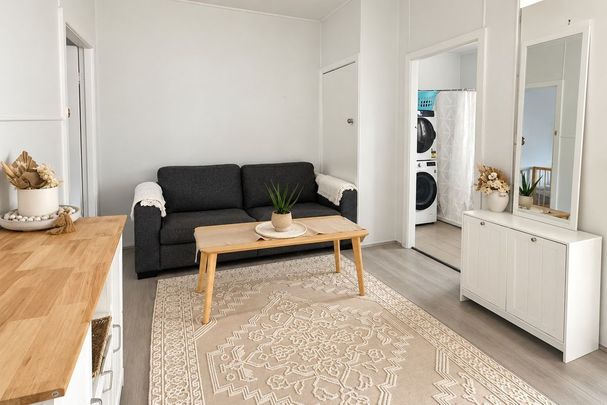 Two Bedroom Unit – Steps from the Beach! - Photo 1