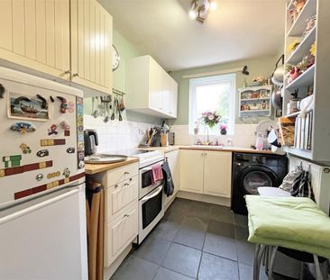 3 bedroom End of terrace house to rent - Photo 3