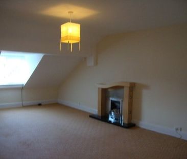 2 Bed Flat, Sandringham Drive, CH45 - Photo 1
