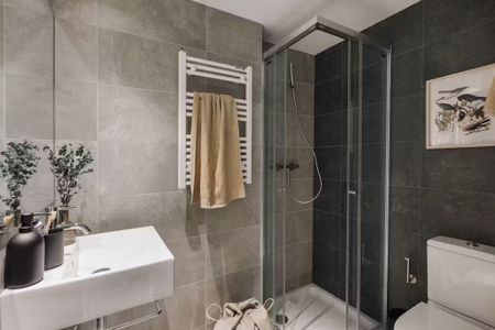 Gran Via de les Corts Catalanes, Barcelona, Catalonia 08011 - Foto 2