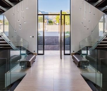 6 bedroom luxury Villa for rent in The Golden Mile, Spain - Photo 3