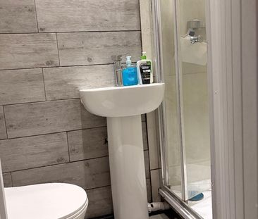 Studio Flat, Hawthorn Avenue, CR7 - Photo 3