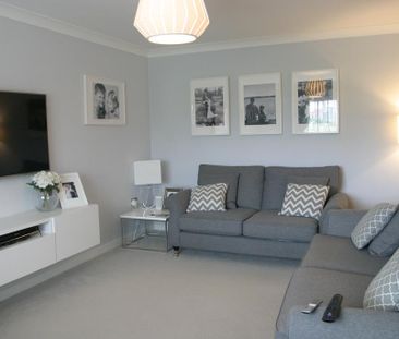 5 bedroom detached house to rent - Photo 1