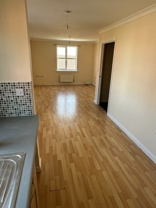 2 Bed Flat, Pavior Road, NG5 - Photo 1
