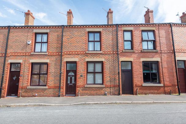 2 bedroom terraced house to rent - Photo 1