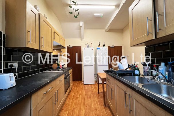 37 Regent Park Terrace, Leeds, LS6 2AX - Photo 1