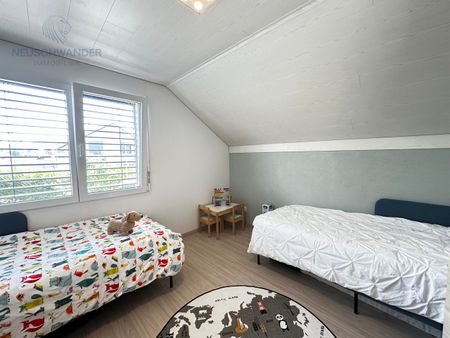 In a residential area with a lovely swimming pool - Photo 5