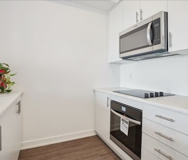 For Lease - 600 North Service Road Unit# 420, Hamilton, Ontario - Photo 6