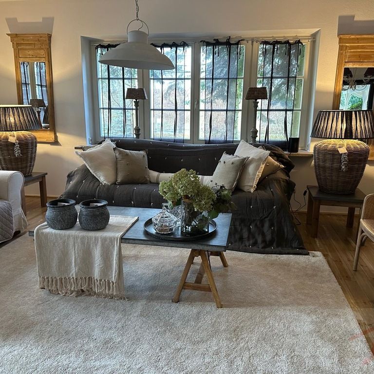 Duży dom w pobliżu Jeziora Szmaragdowego (424930) - Photo 1