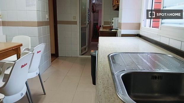 madrid, Community of Madrid 28047 - Photo 1