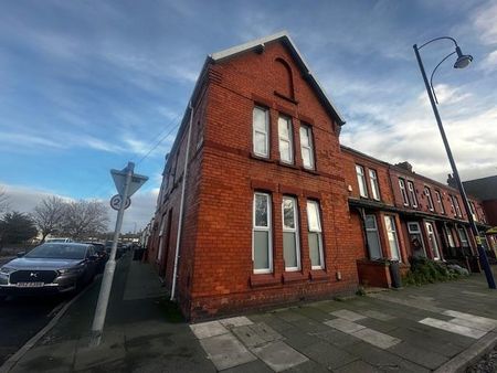 Elm Drive, Seaforth, Liverpool - Photo 2