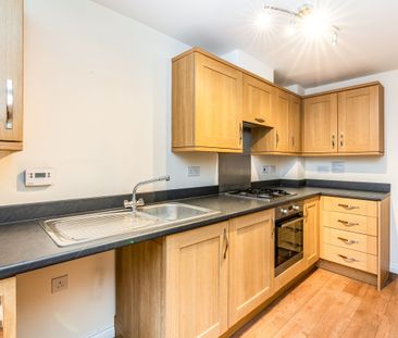 3 bedroom house to rent Wellstead Way, Hedge End, Southampton, SO30 - Photo 4