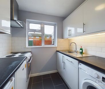 1 bedroom semi-detached house to rent - Photo 2