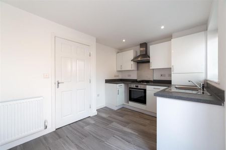 3 bedroom townhouse to rent - Photo 3